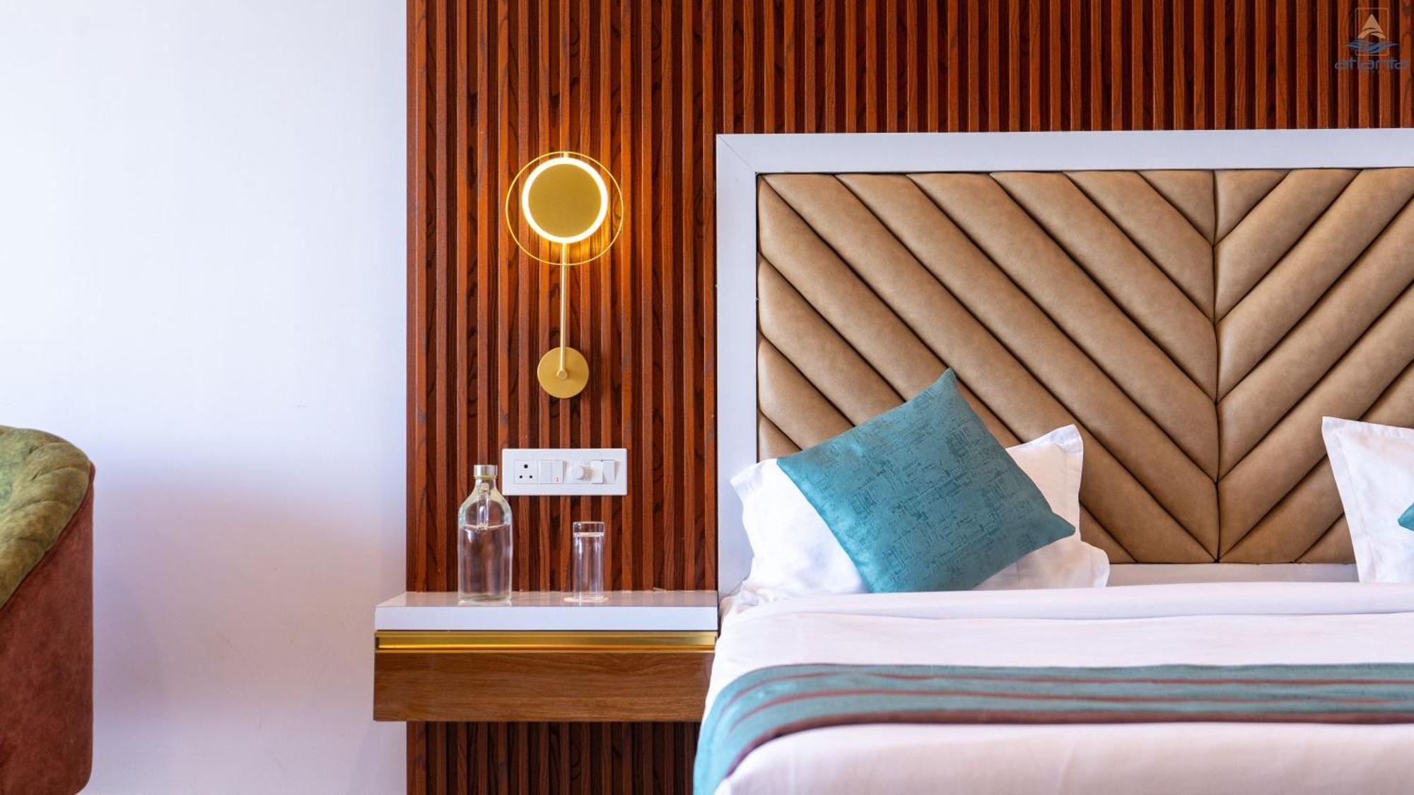 Hotel Atlanta - A Seaview Hotel Порт Блеър Екстериор снимка